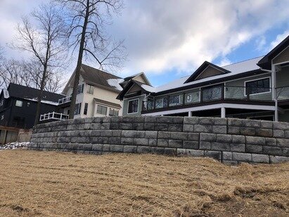 lakefront-redirock-retaining-wall-michigan