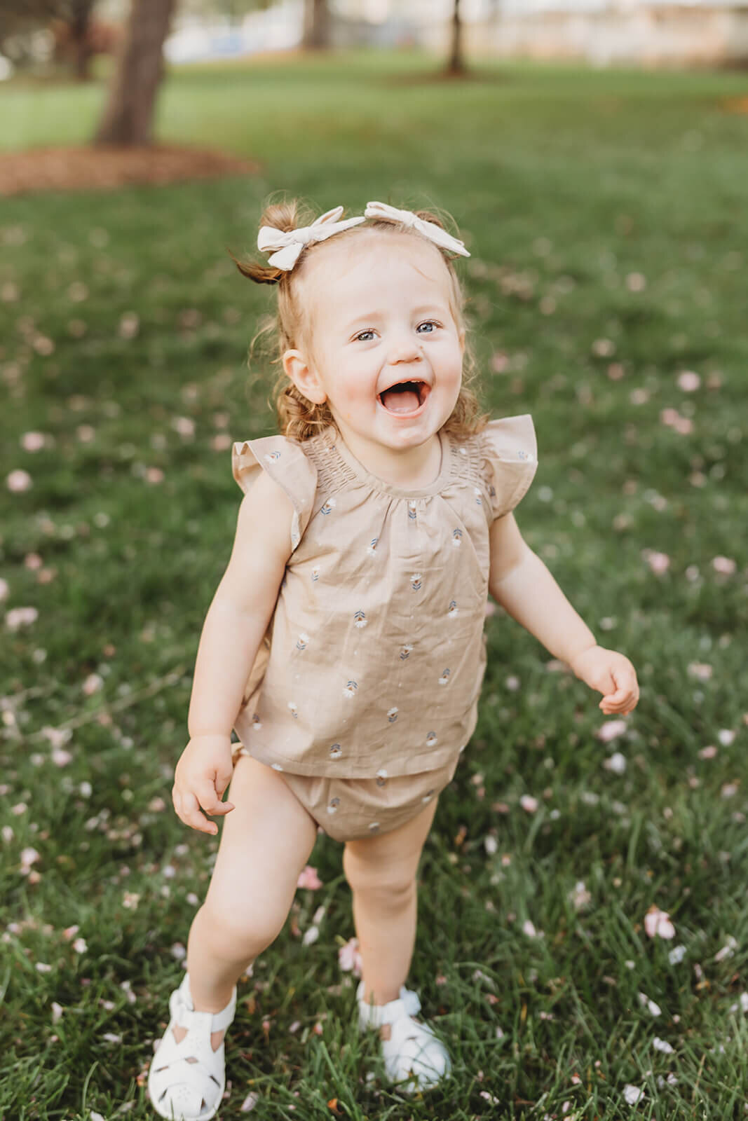 Spring-harrisburg-family-photographer-outdoors-12_websize