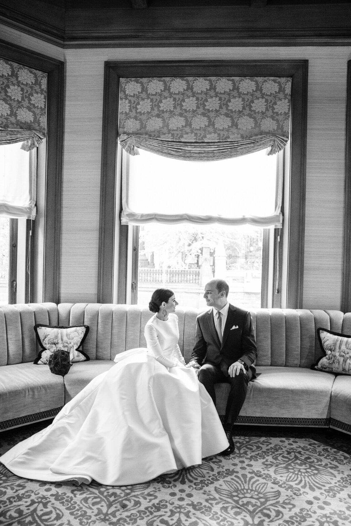 AbieLivesayPhotography-PittsburghWeddingPhotographer-DuquesneClub-AlexandraColin-366-2