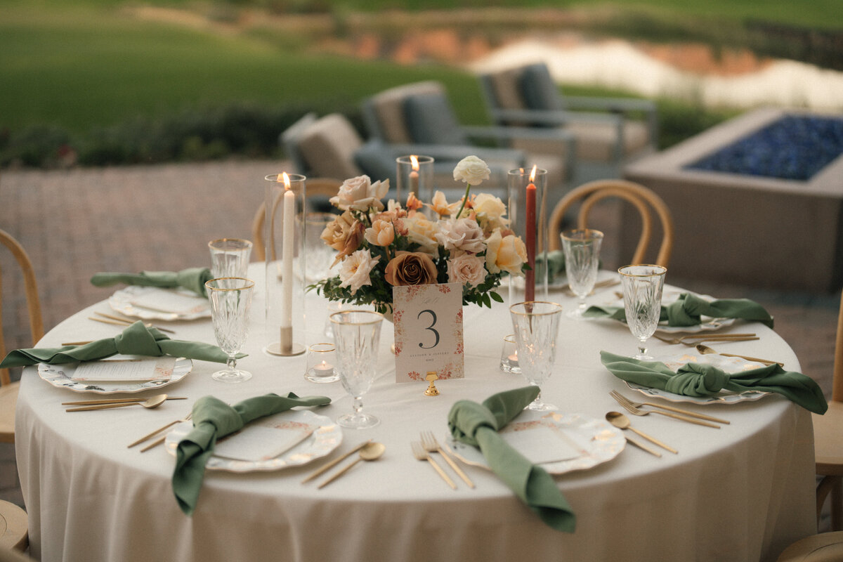 of-the-desert-flor-las-vegas-wedding-florist-lake-las-vegas-sports-club-0022