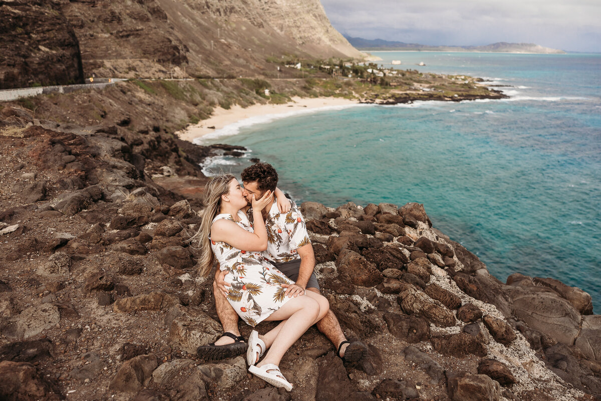 makapuu-beach-engagement-photos-36
