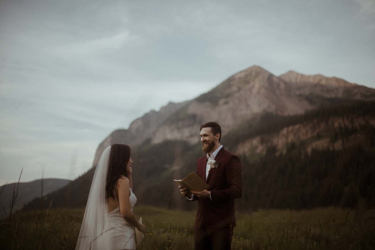 Joanne_Chris_Ceremony_KiKiCreates-4