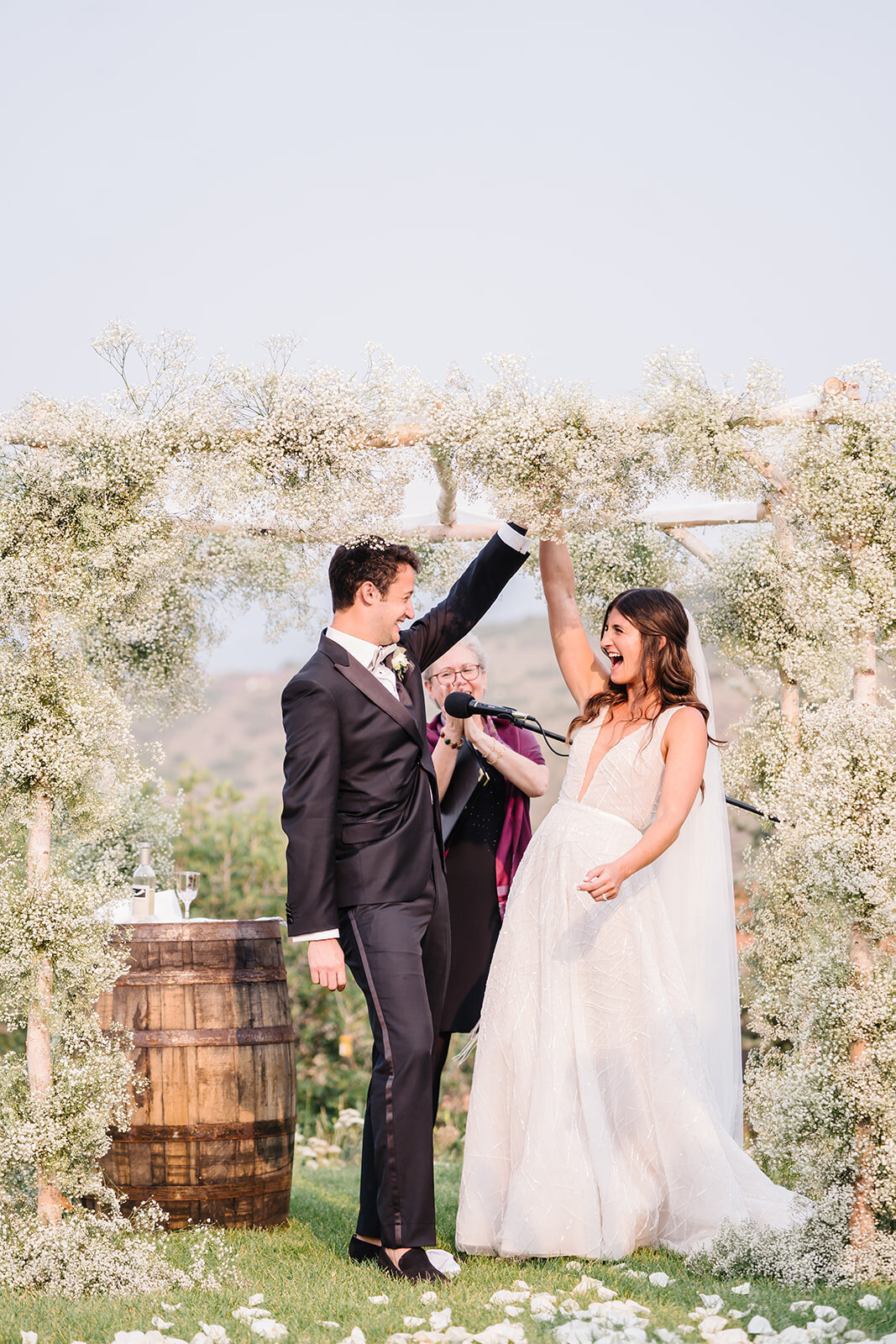 blue-sky-ranch-mountain-summer-utah-wedding-logan-walkerphoto-368L-2602