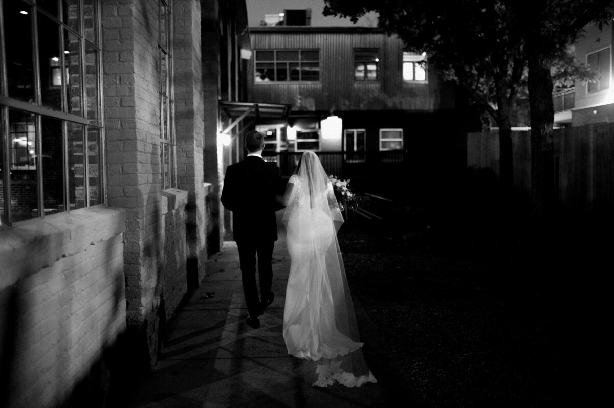 Heart in Hands Photo - Atlanta Wedding Photography-586