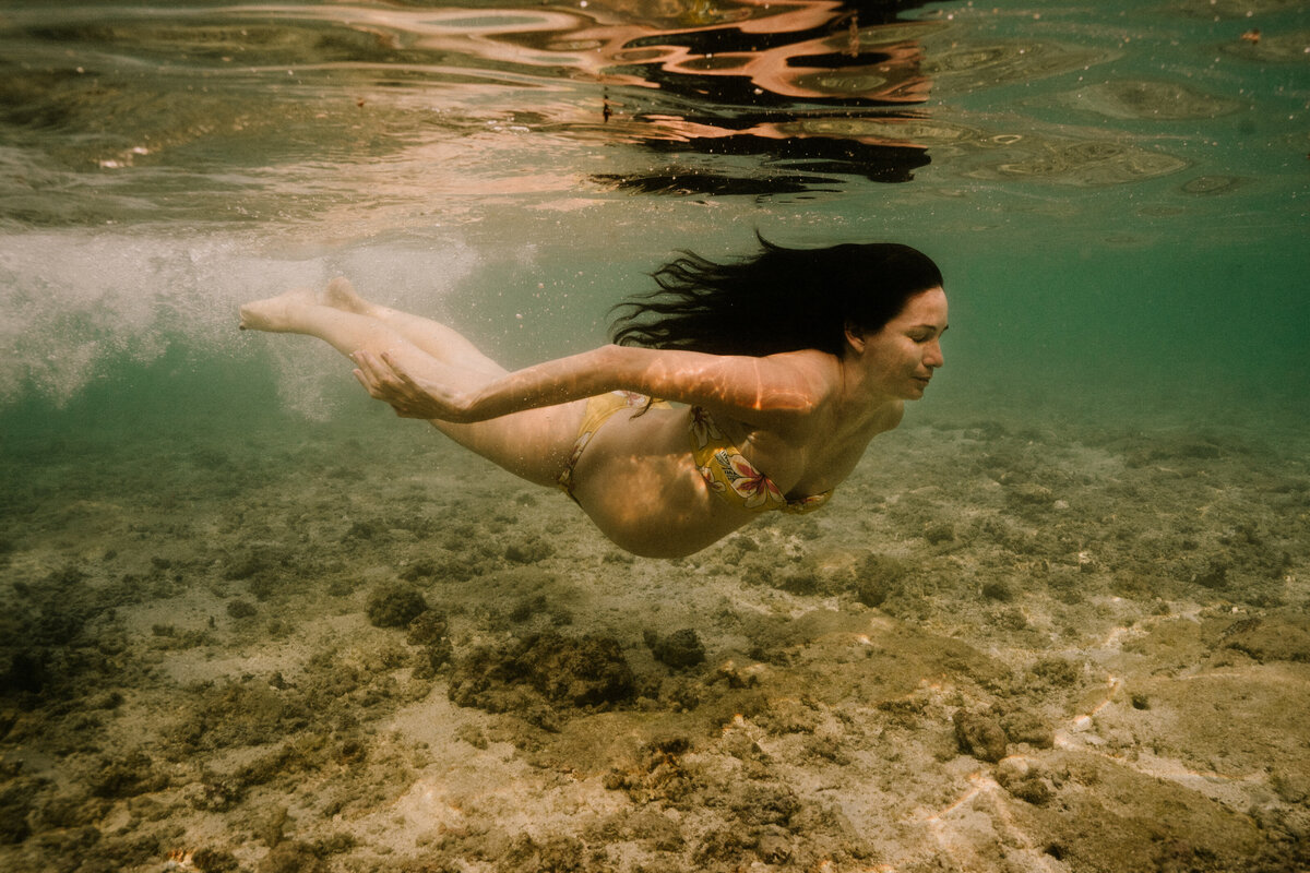 Future Maman - Photographe Saint Gilles les bains - Photographe Aquatique-16