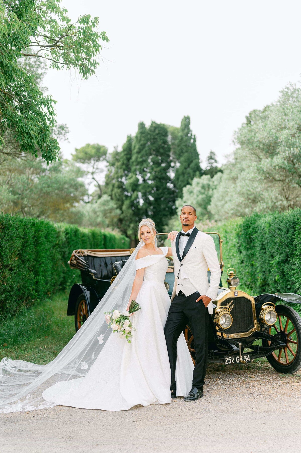Morgane-Anderson-events-luxury-wedding-France-Chateau-Flaugergues-4