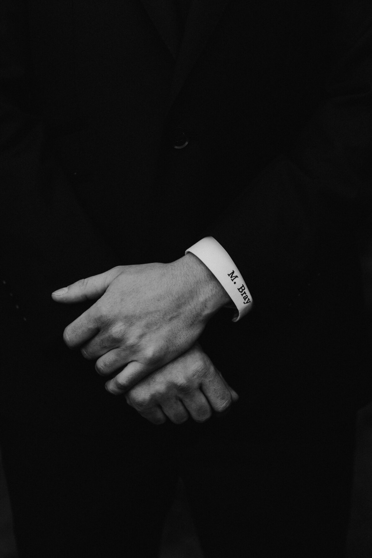 611A7338