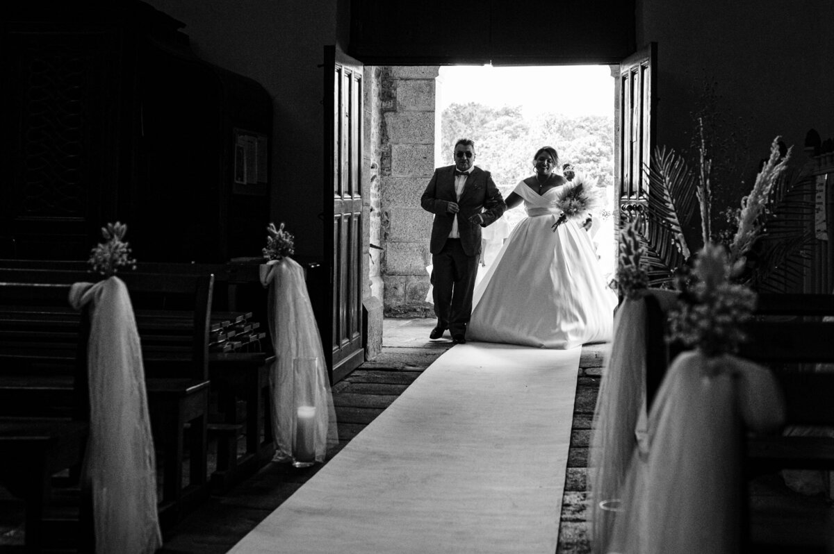 Destination wedding photographer France_Cannelle and Kevin's Chateau De Tredion Wedding-17