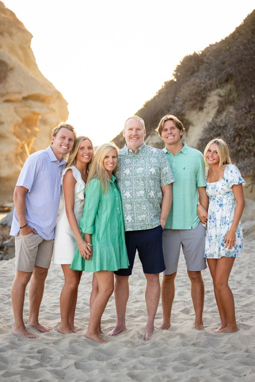 11-outdoor-family-photo-orange-county-lauren-ford-photography