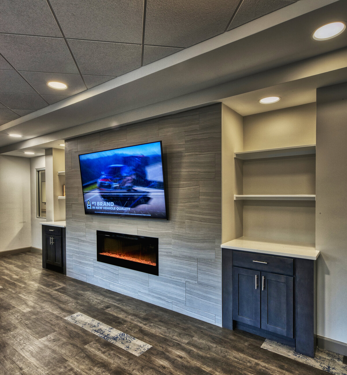 Petrone Interior 023