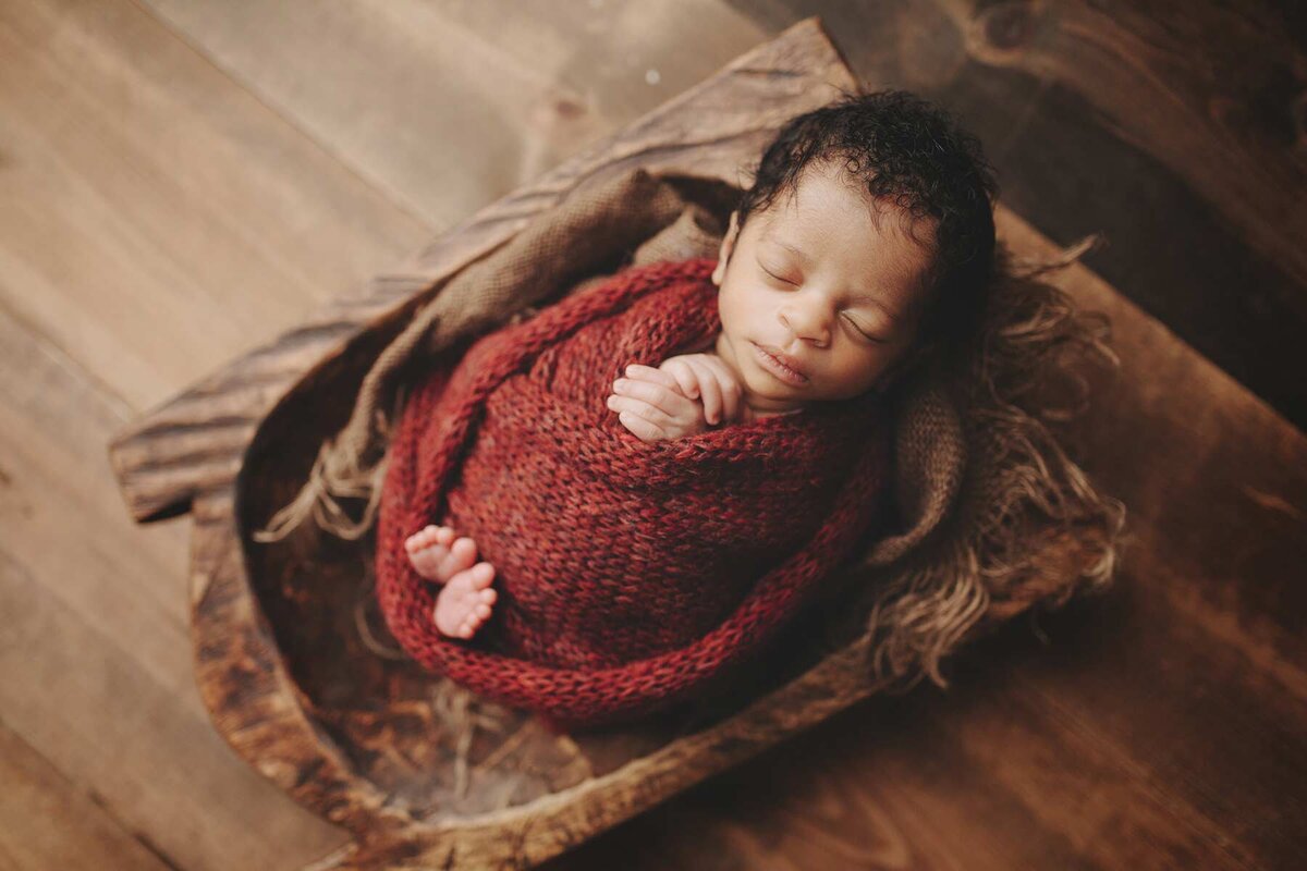 ohio-newborn-photography-cradle-set