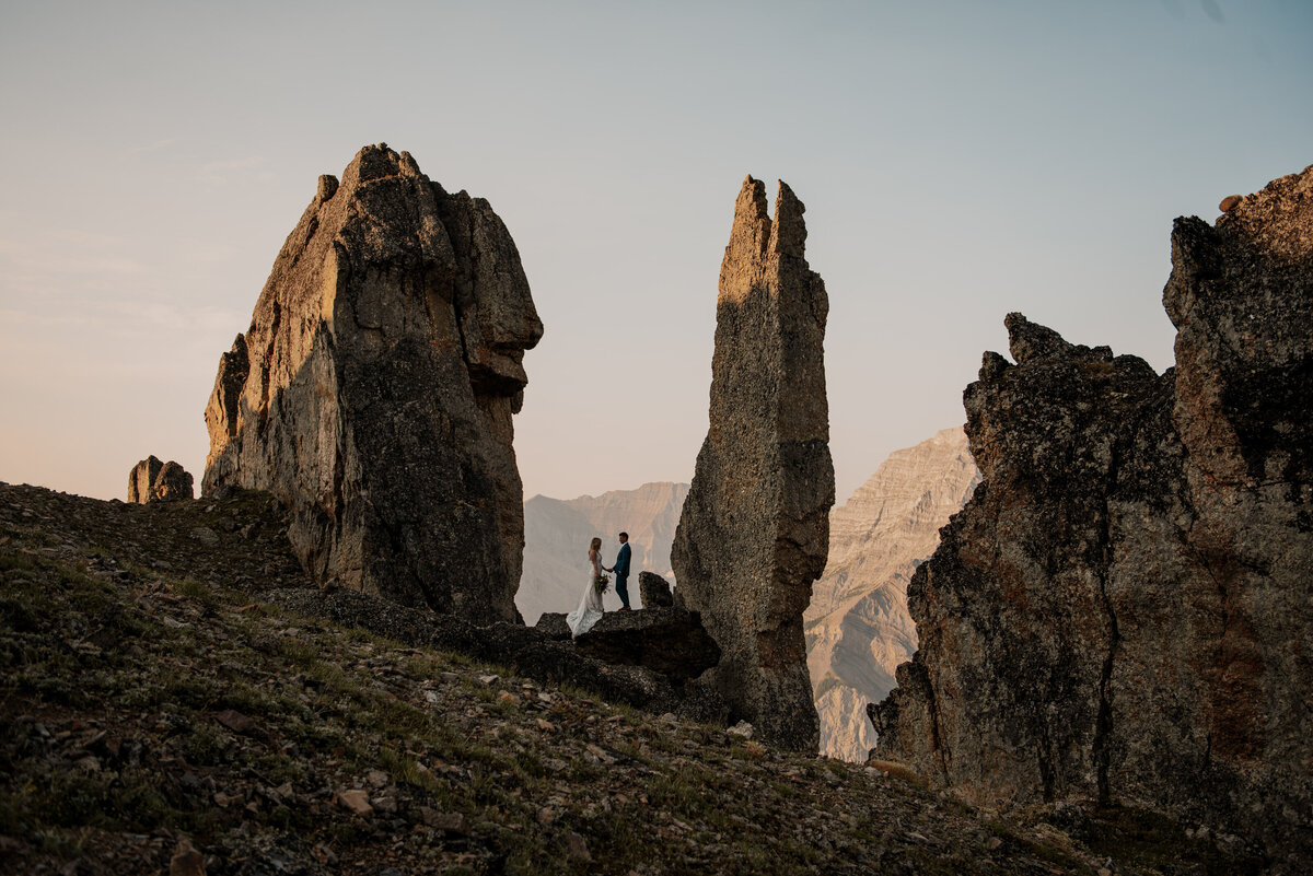 Alberta-hiking-elopement-17