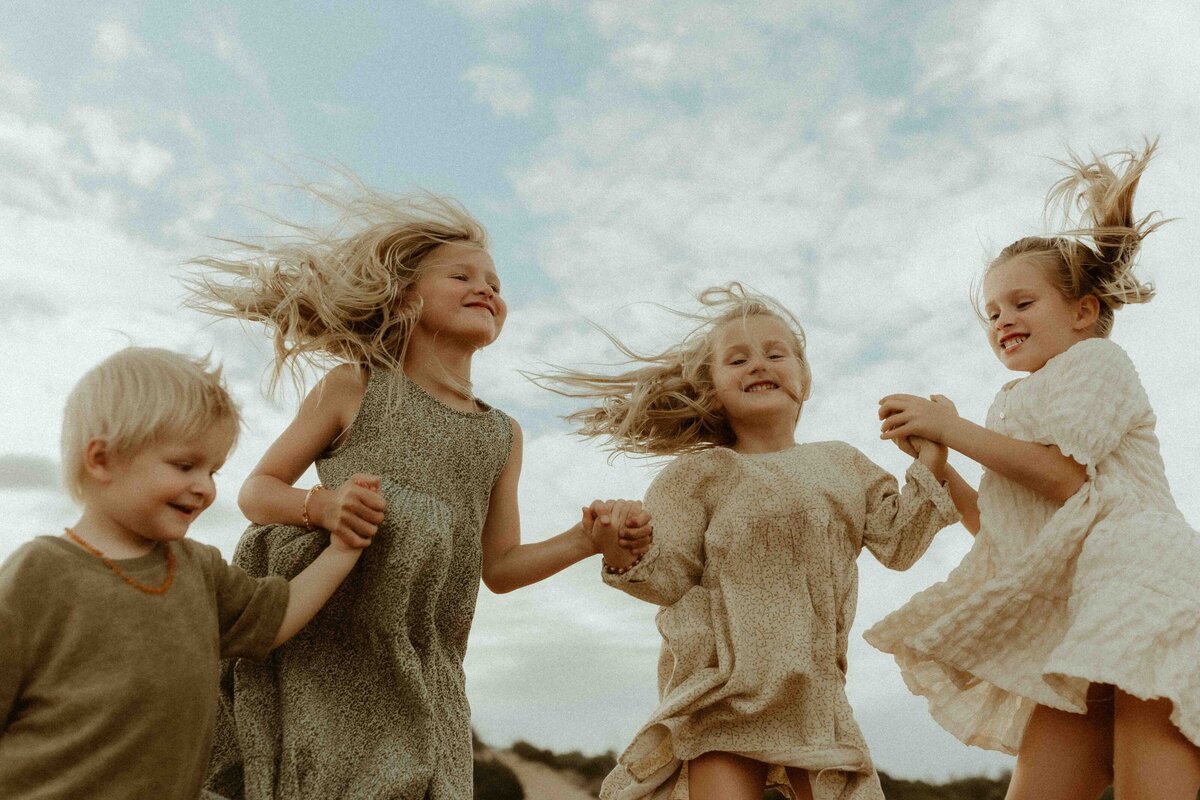 emmawandphotography_bundneena_kurnell_motherhood_sutherlandshirephotographer_cronullaphotographer_motherhood_sydneymotherhoodphotographer_royalnationalpark_familyphotographer_sutherlandshirefamilyphotographer_cronullafamilyphotographer_beachshoot_beachfamilysession