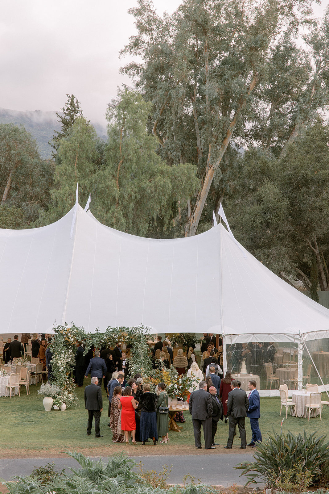 tented-wedding-detailed-touch-events-wedding-planner51