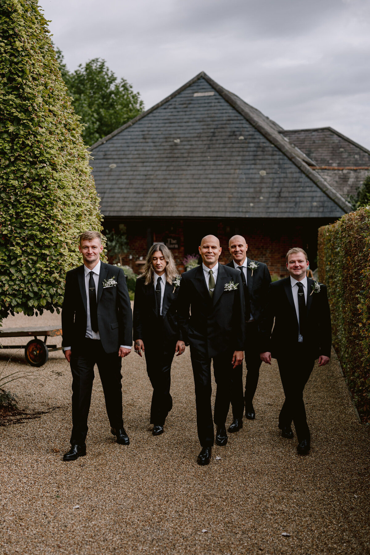 Luxury-Wedding-Bury-Court-Barn-12