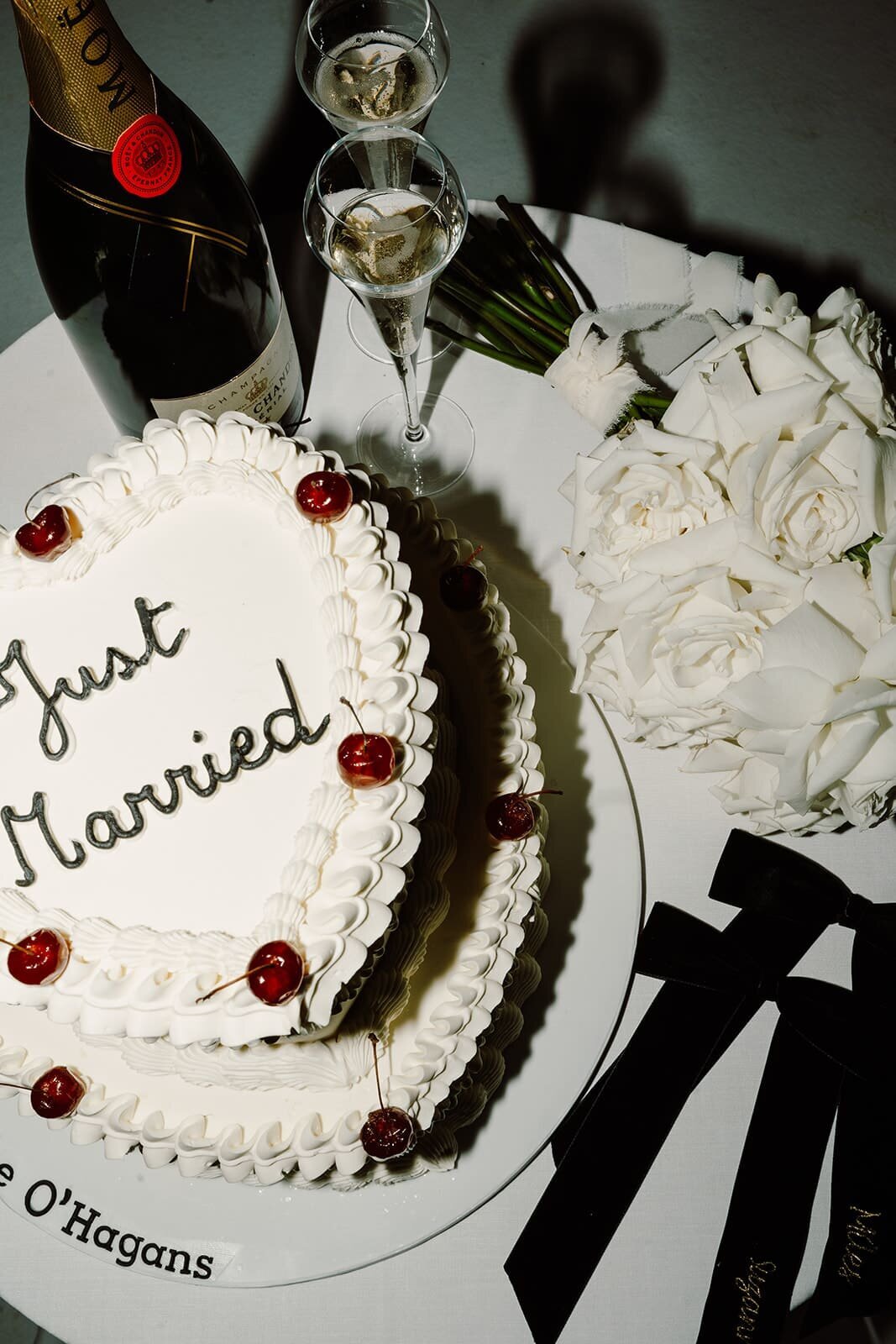 Vintage-heart-wedding-cake