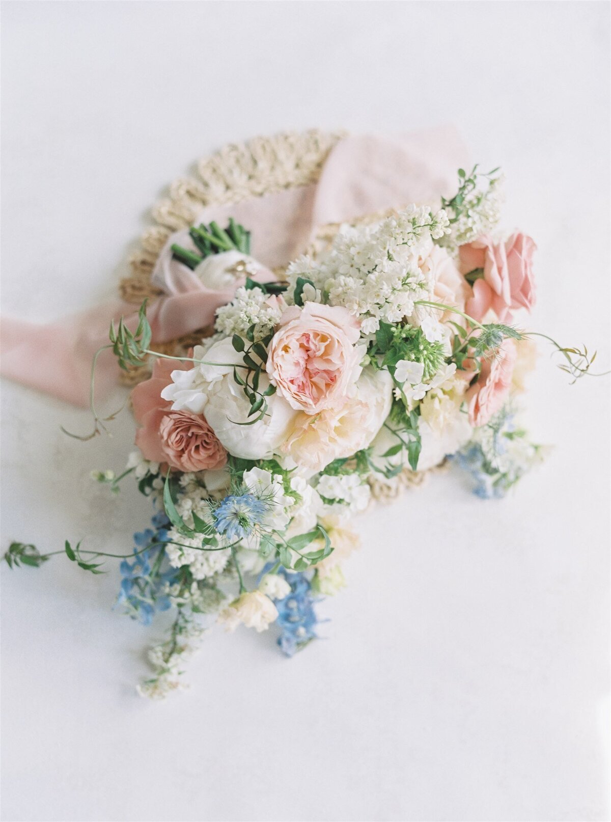 Kate-Murtaugh-Events-wedding-planner-Newport-RI-soft-spring-bouquet