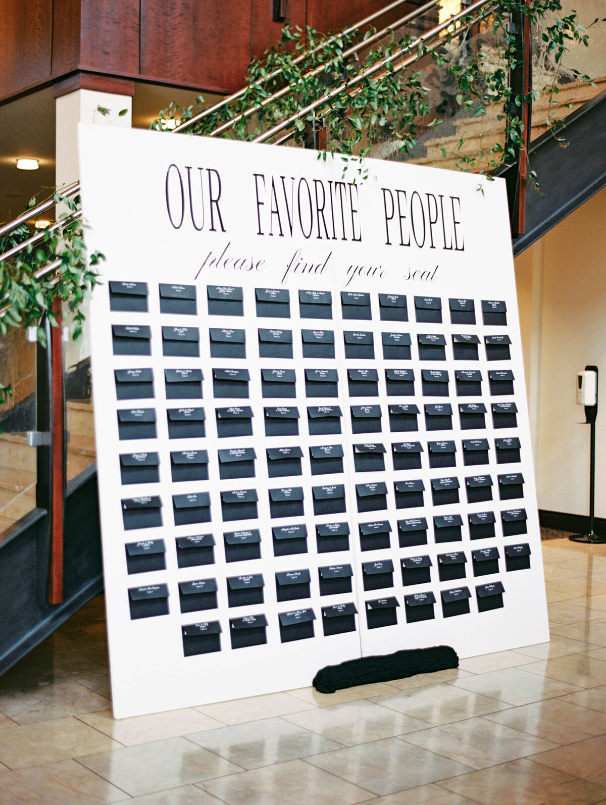 Phoenixville-Foundry-Romantic-Fall-Wedding-Photographer-Reception-Decor-Photos_112