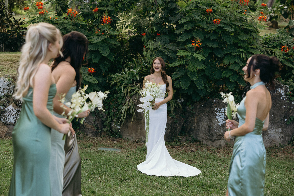 linapricephotography-wedding-ceremony-at-kualoa-ranch-hawaii-oahu.jpg-0857