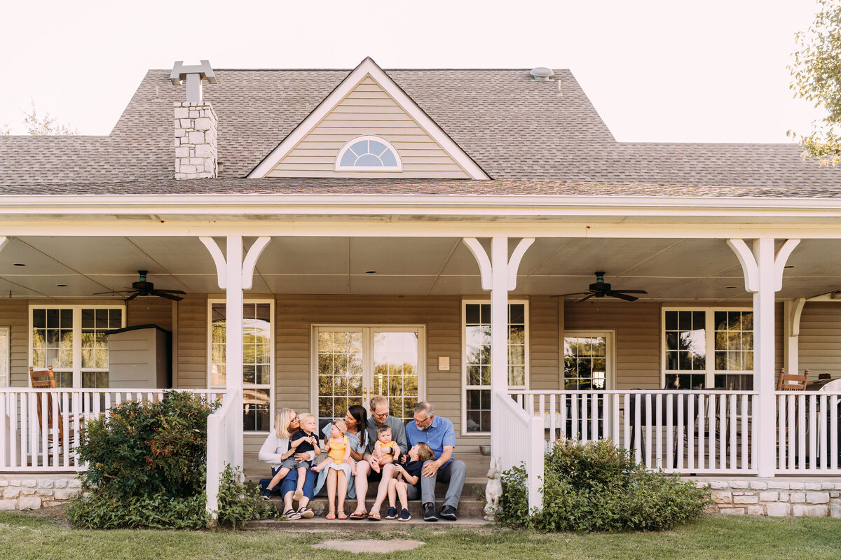 extended family session with grandparents in edmond oklahoma