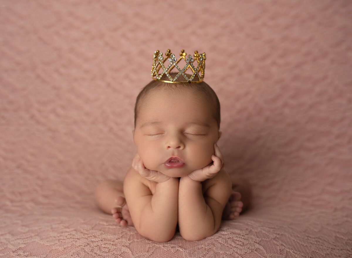 Best-newborn-photographer-austin-5