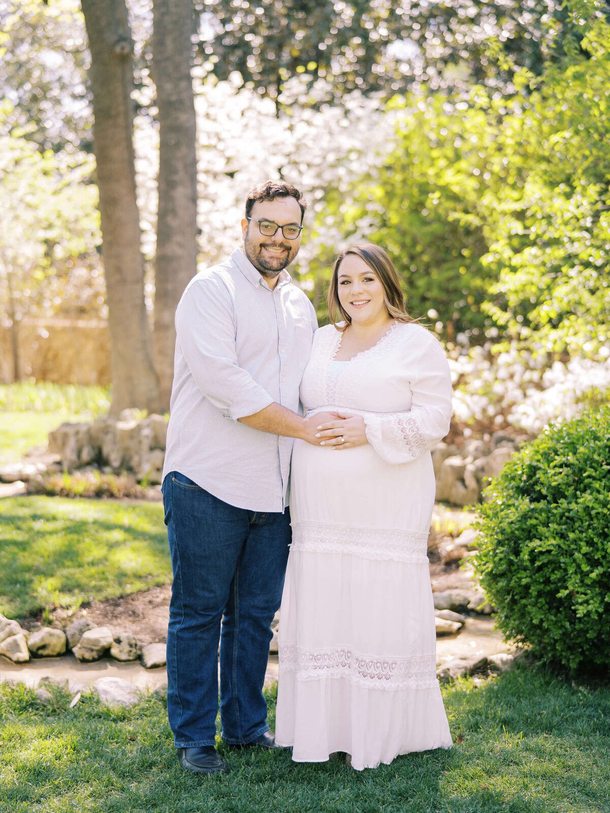 20 Dallas Arboretum Maternity Family Session Kate Panza Photography Kim and Nic