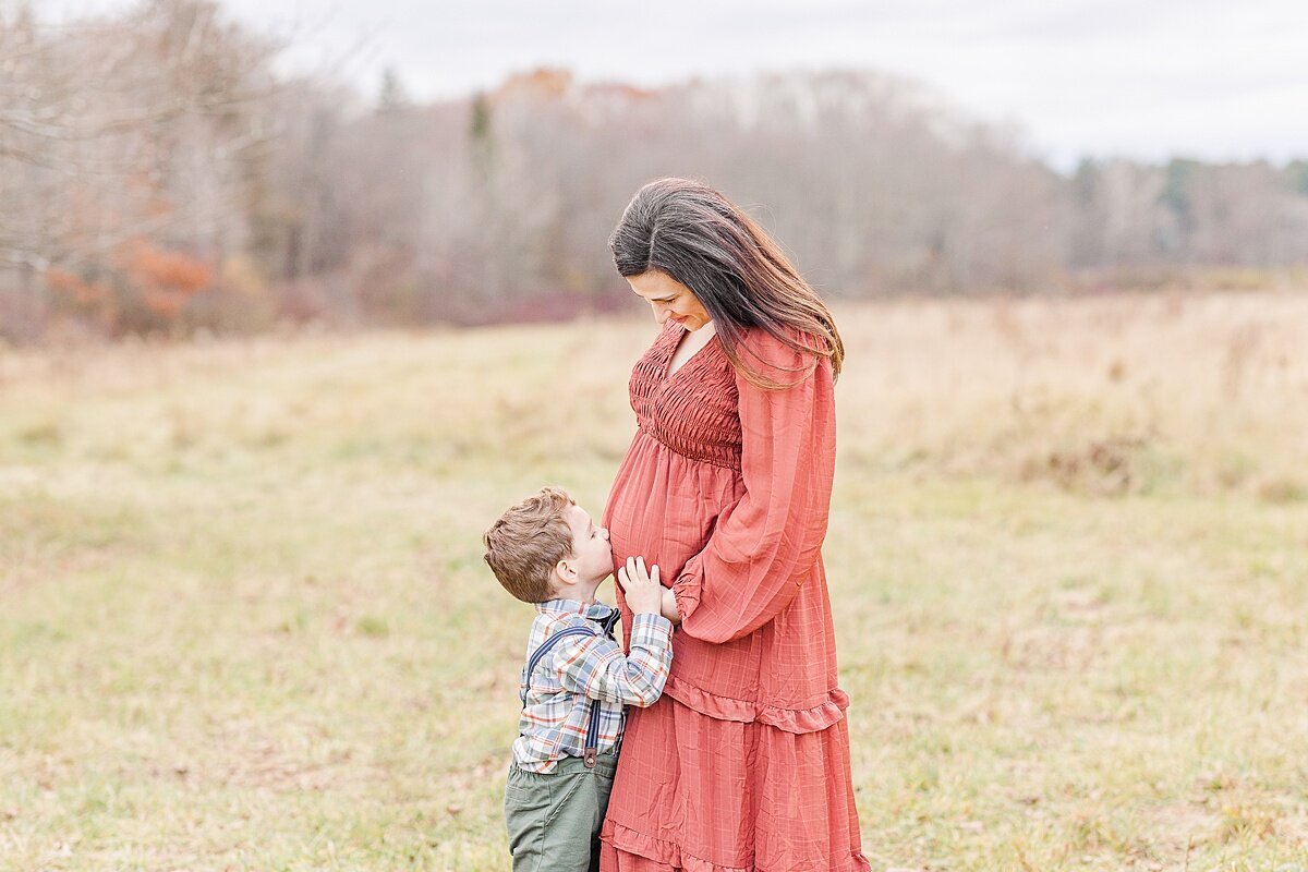 Needham Massachusetts Maternity Photo session with Sara Sniderman Photography