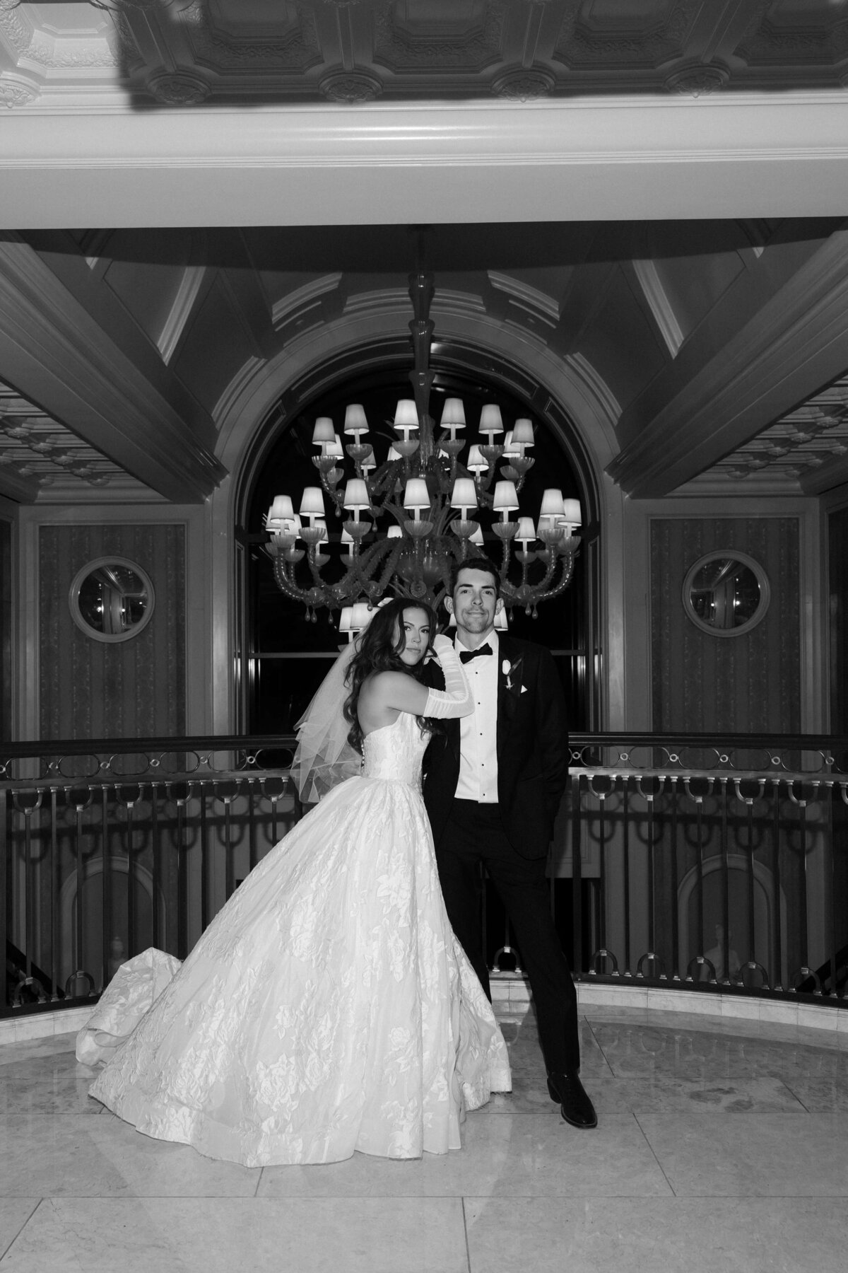 79riskyexposure_samantha-rydge_las-vegas-elopement-photography