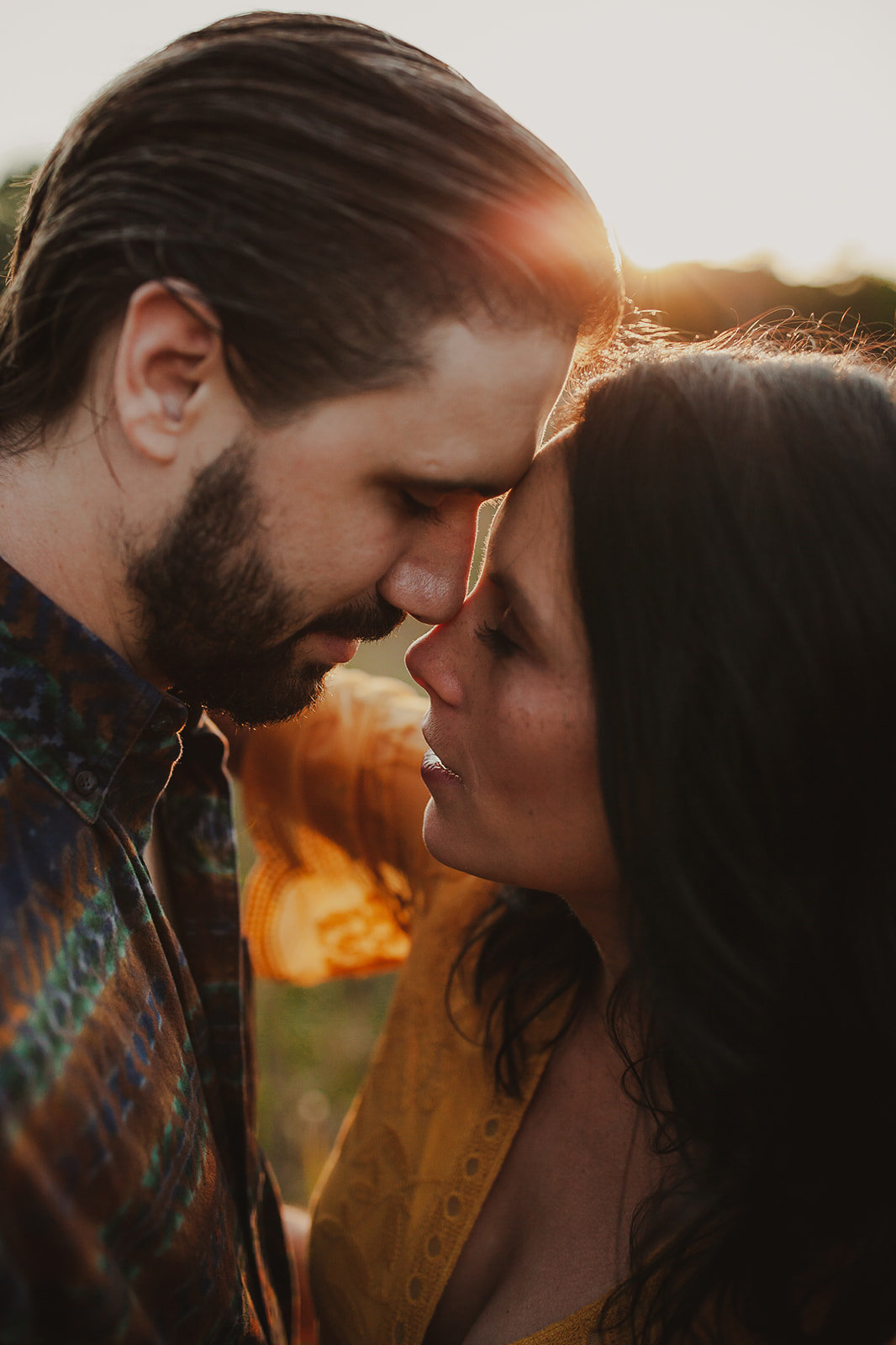 14_Outdoor-Maternity-Boho-Open-Field-Summer-Sunset_Couple