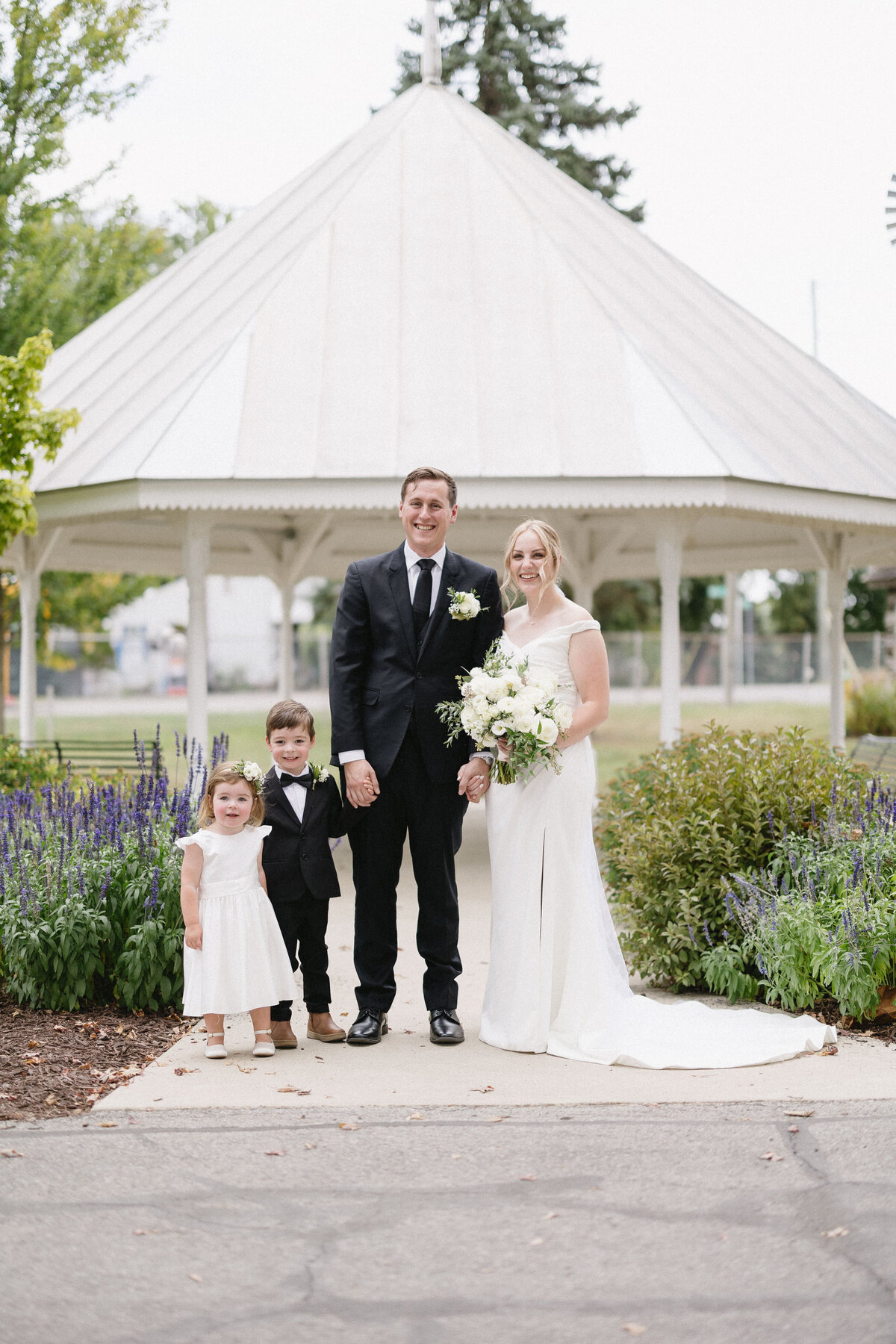 beth+logan44055