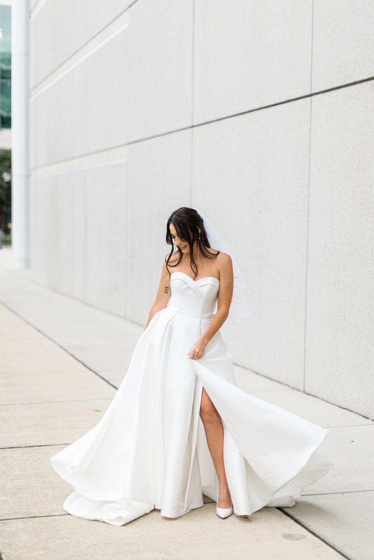 Urban Bridal Photo