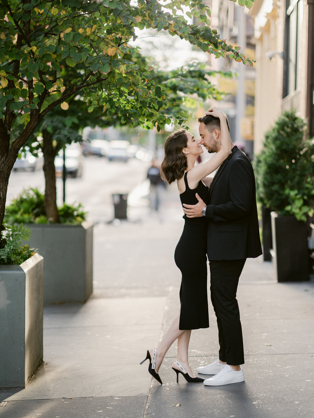 nycengagement-sohoengagementsession-fineartweddingphotographer-felixfeyginphotography-019