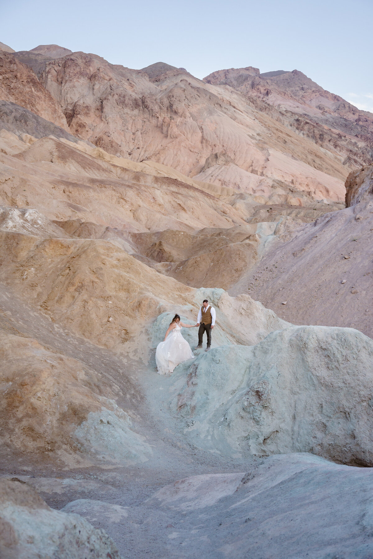 Death-Valley-National-Park-Elopement-Photos-43