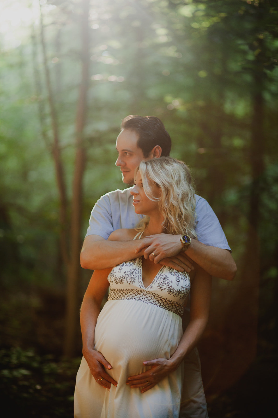 18_Maryland-Summer-Boho-White-Dress-Maternity-Couple-Woods