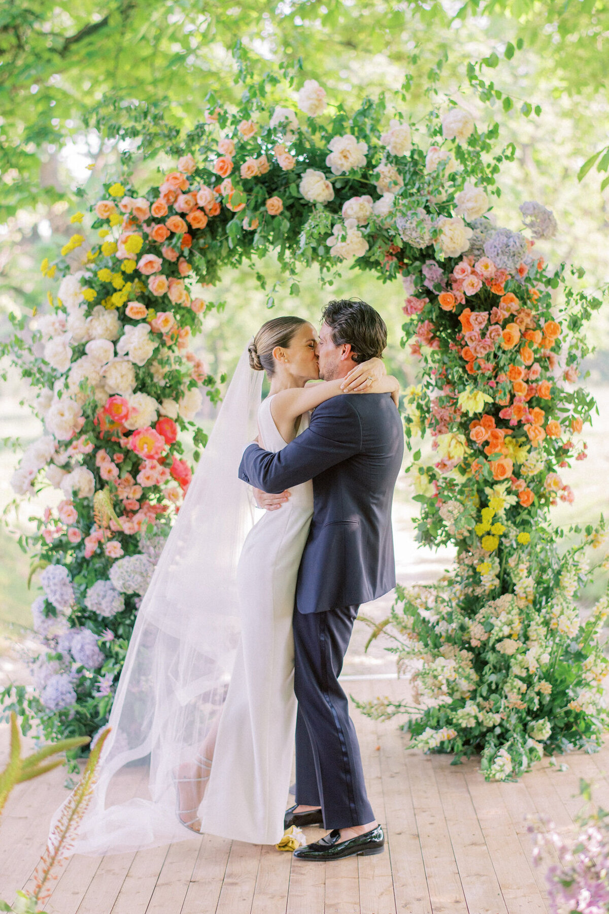 Maïlys Fortune Photography Husband Wife Wedding Weddings Photography France Switzerland Italy Timeless Dreamy Imagery Bilingual French English Destination Weddings Destination Wedding Provence French Riviera Paris Lake Como Tuscany51