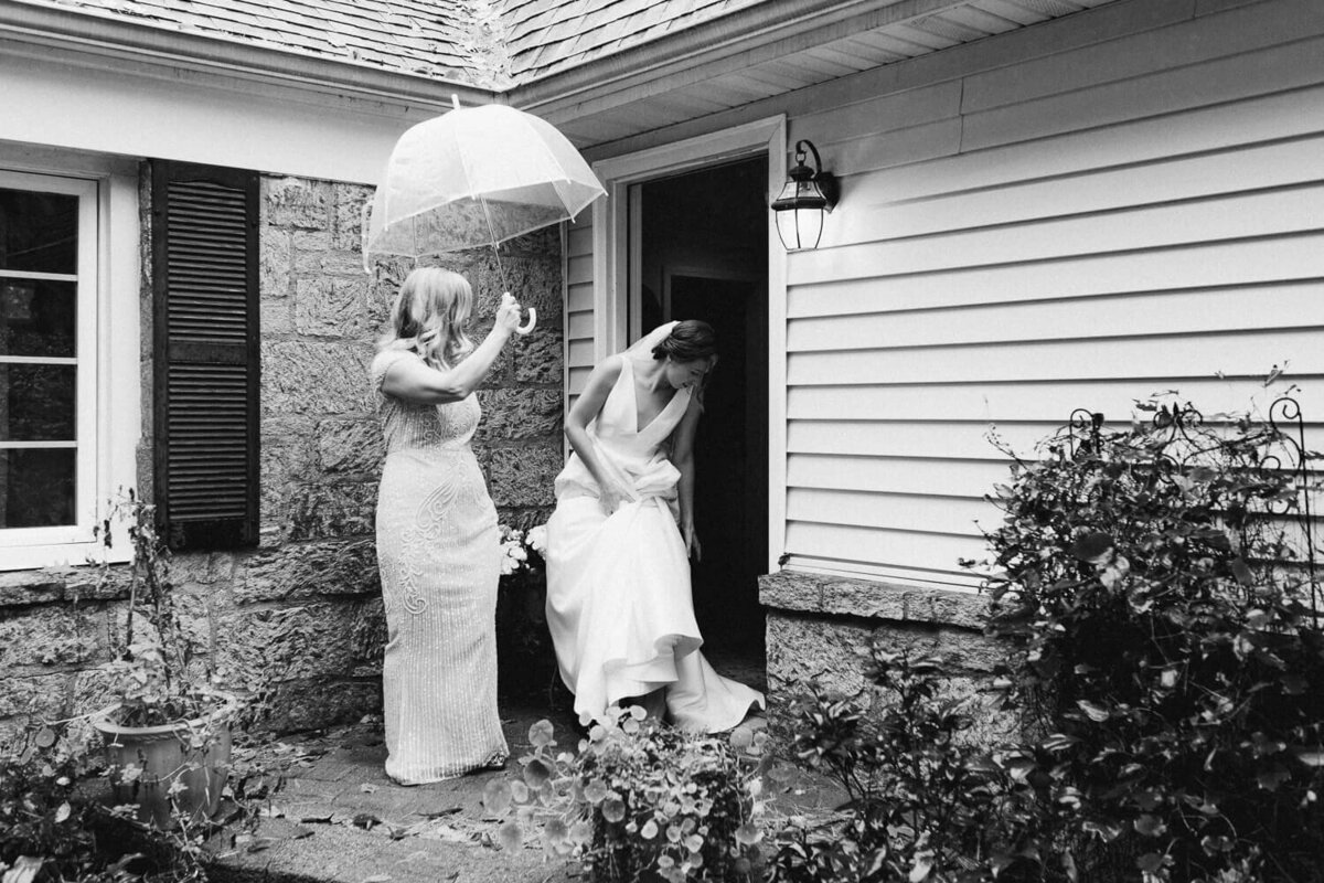 Bride and Mother leaving for Wedding