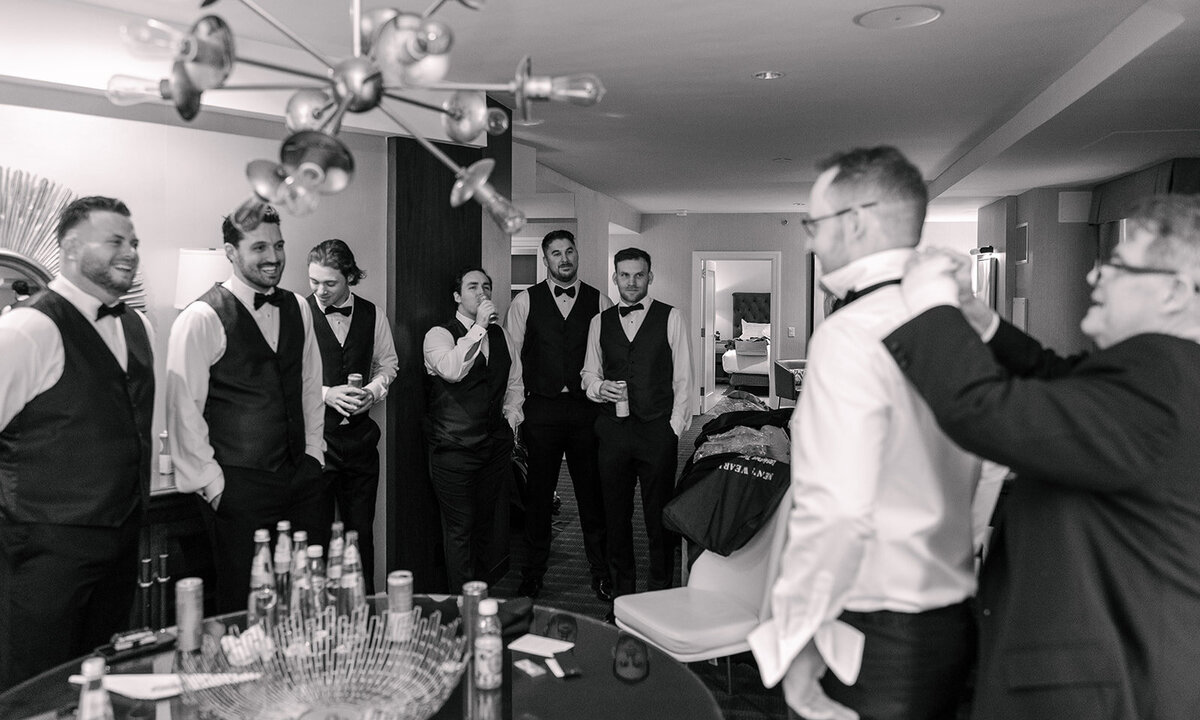 groom-getting-ready-at-boston-park-plaza