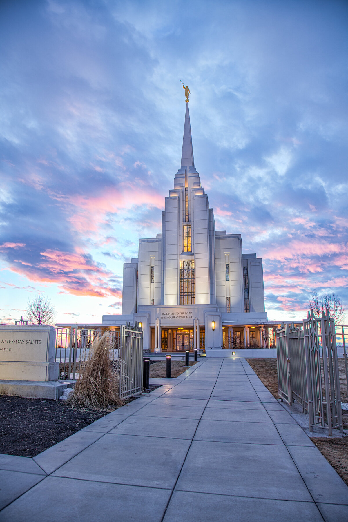 2016-02-rexburg-temple-sunset-tonal-contrast-hdr