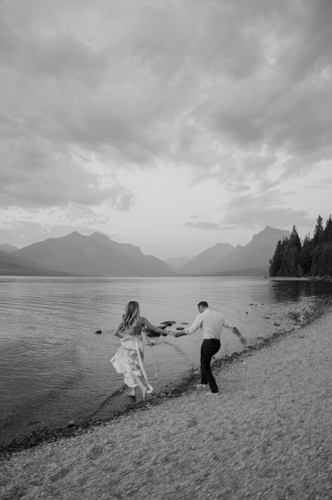 vintage-hollywood-glacier-national-park-elopement-presley-gray-photo1509-2