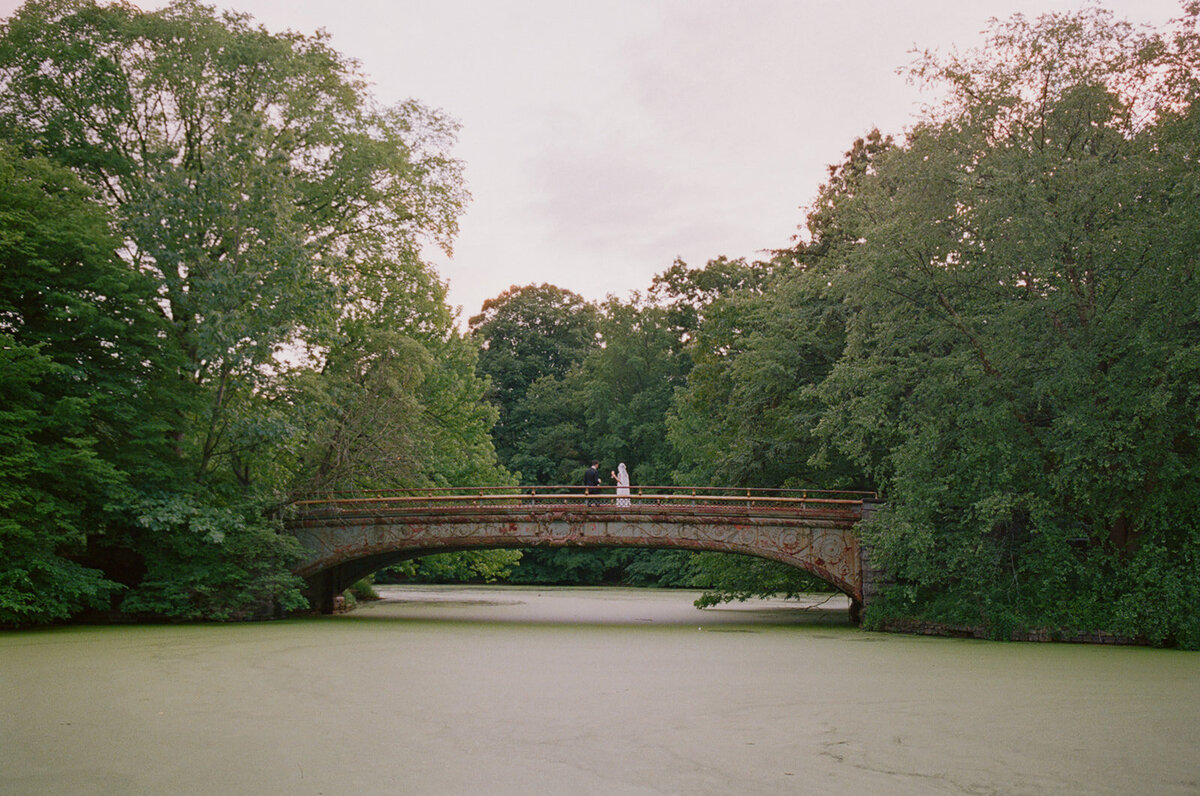 Faye-Fern-Creative-Ruby-Olivia-Rae-Hersey-Eugen-Hotaj-Prospect-Park-Boathouse-Wedding-Cocktail-Hour-25