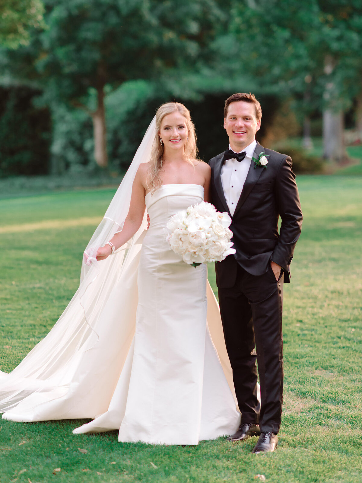Charlotte Country Club Wedding Photo Ideas | Best Wedding Photographers in the World_-74