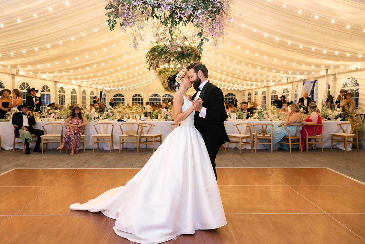 Olivia&TomSneakPeeks(Wedding)-199