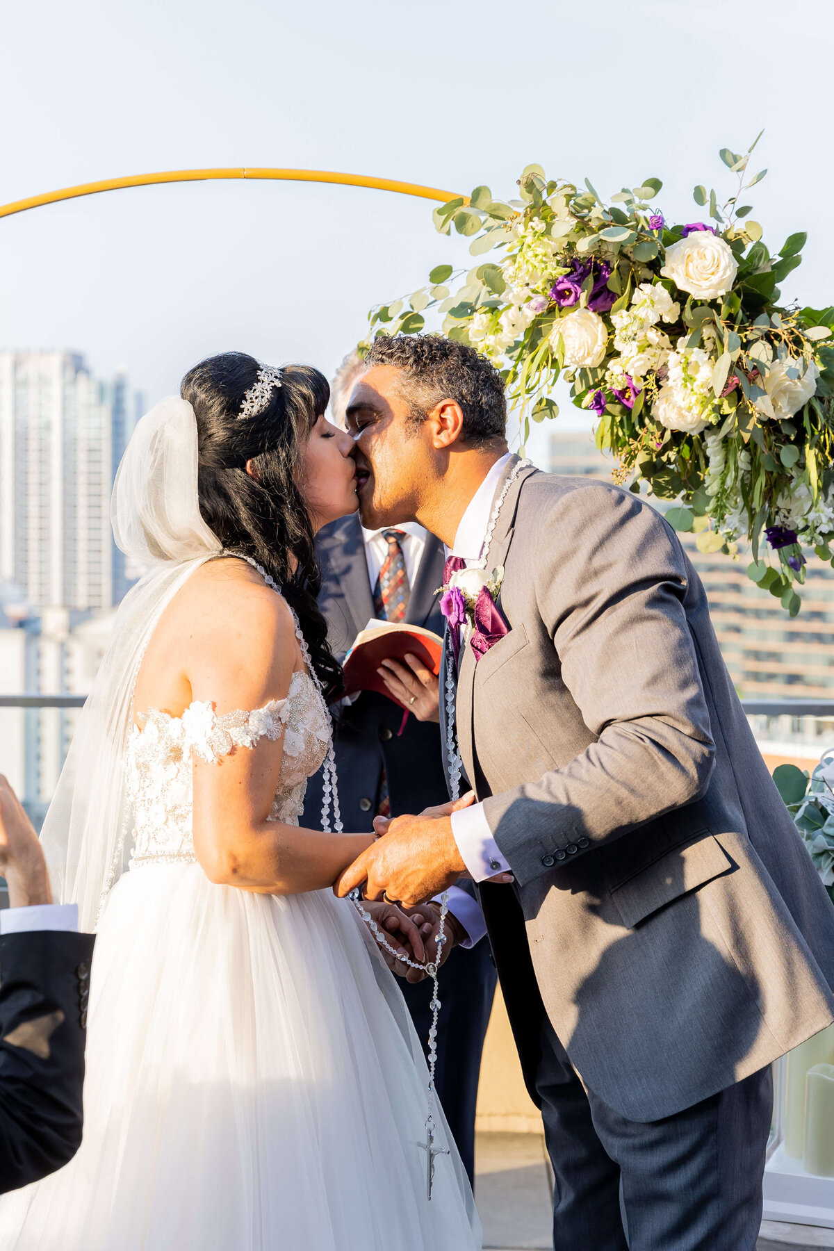Bride and groom kissing at Nashville wedding ceremony