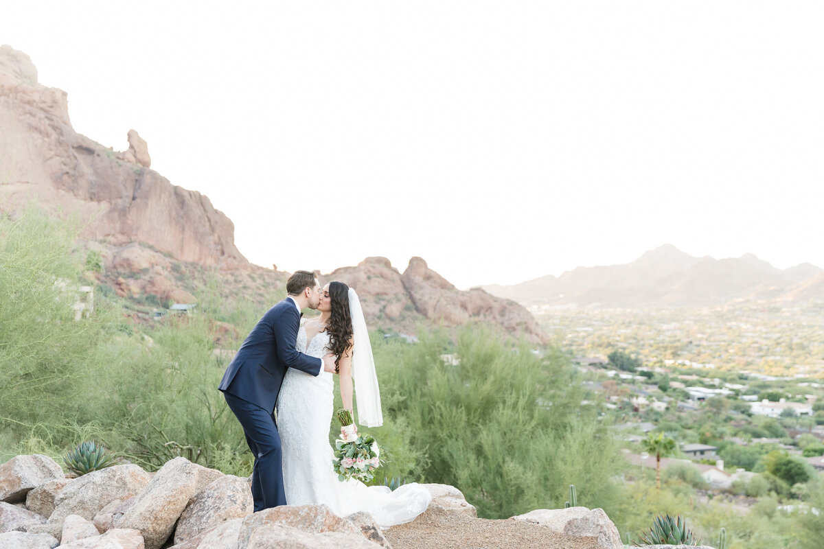 Shelby-Lea-Scottsdale-Arizona-Wedding-Photography21