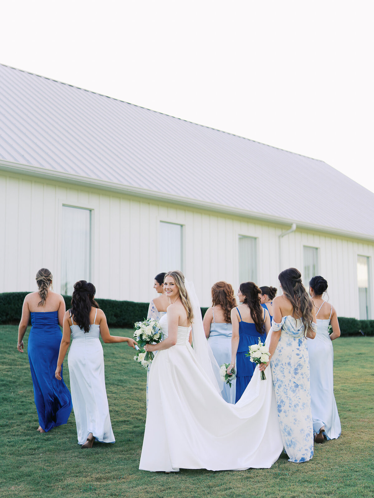 katie-dickey-photo-holubec-thefarmhouse-43