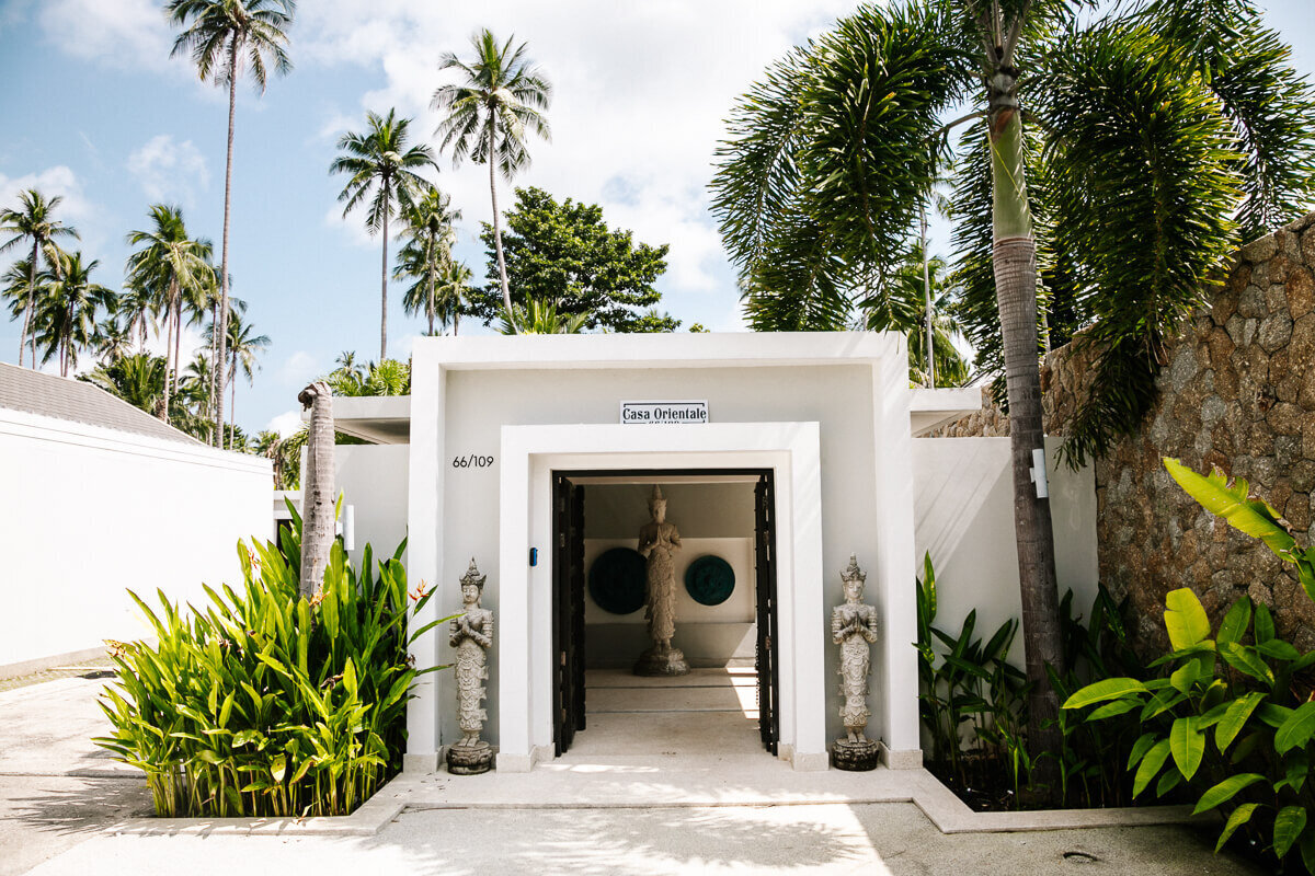Discover Casa Orientale, a beautiful Balinese-style villa, surrounded by lush vegetation, near Mae Nam in Koh Samui Thailand.