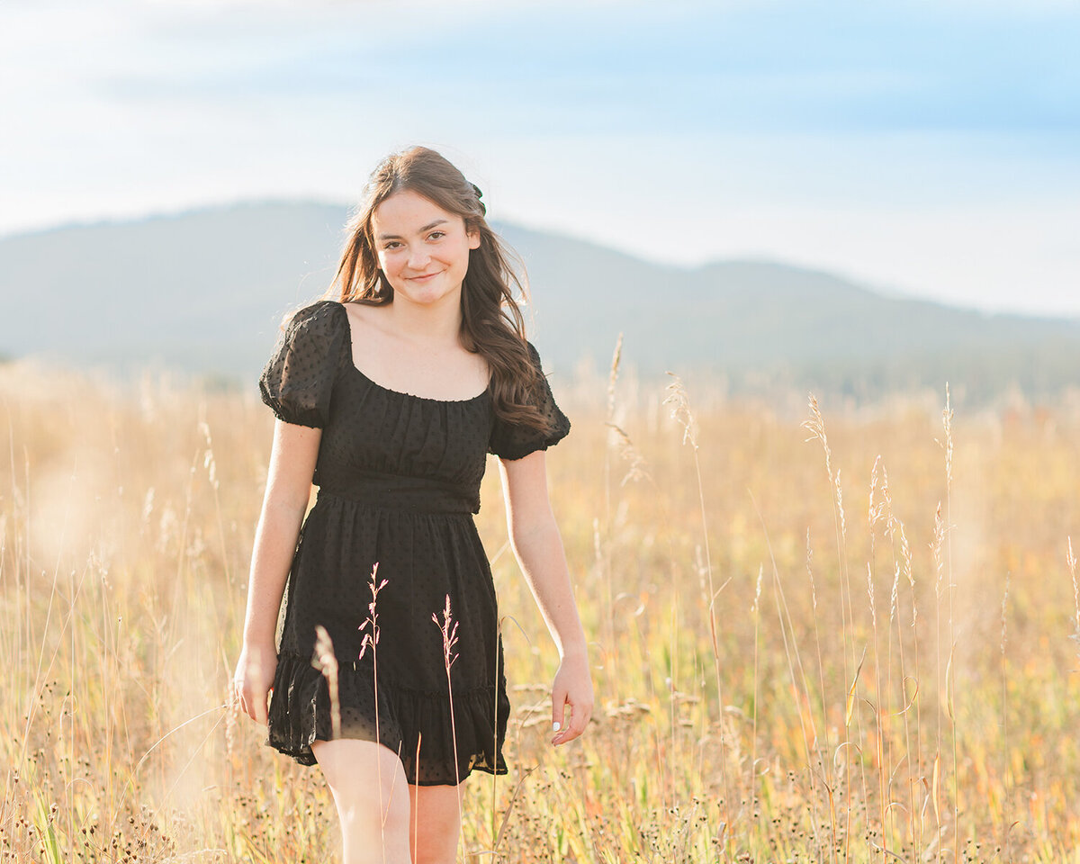2023-10-13 Katie D_Seniors_IMG 023 4x5