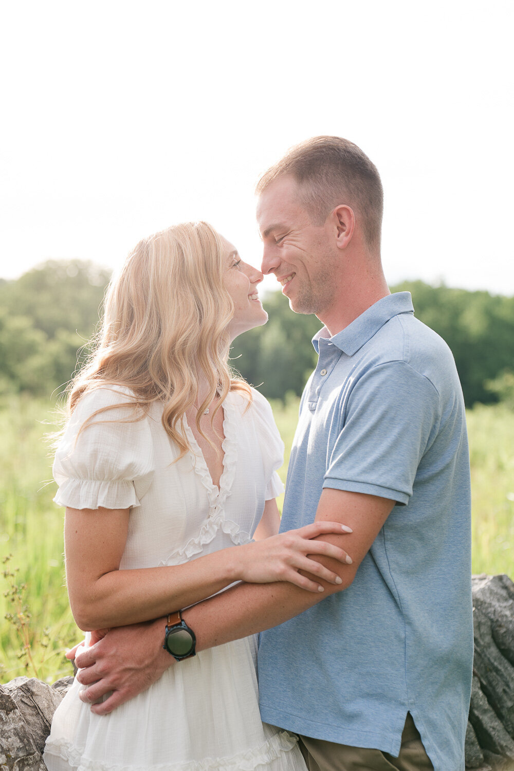 blonde-couple-engagement-photos-1