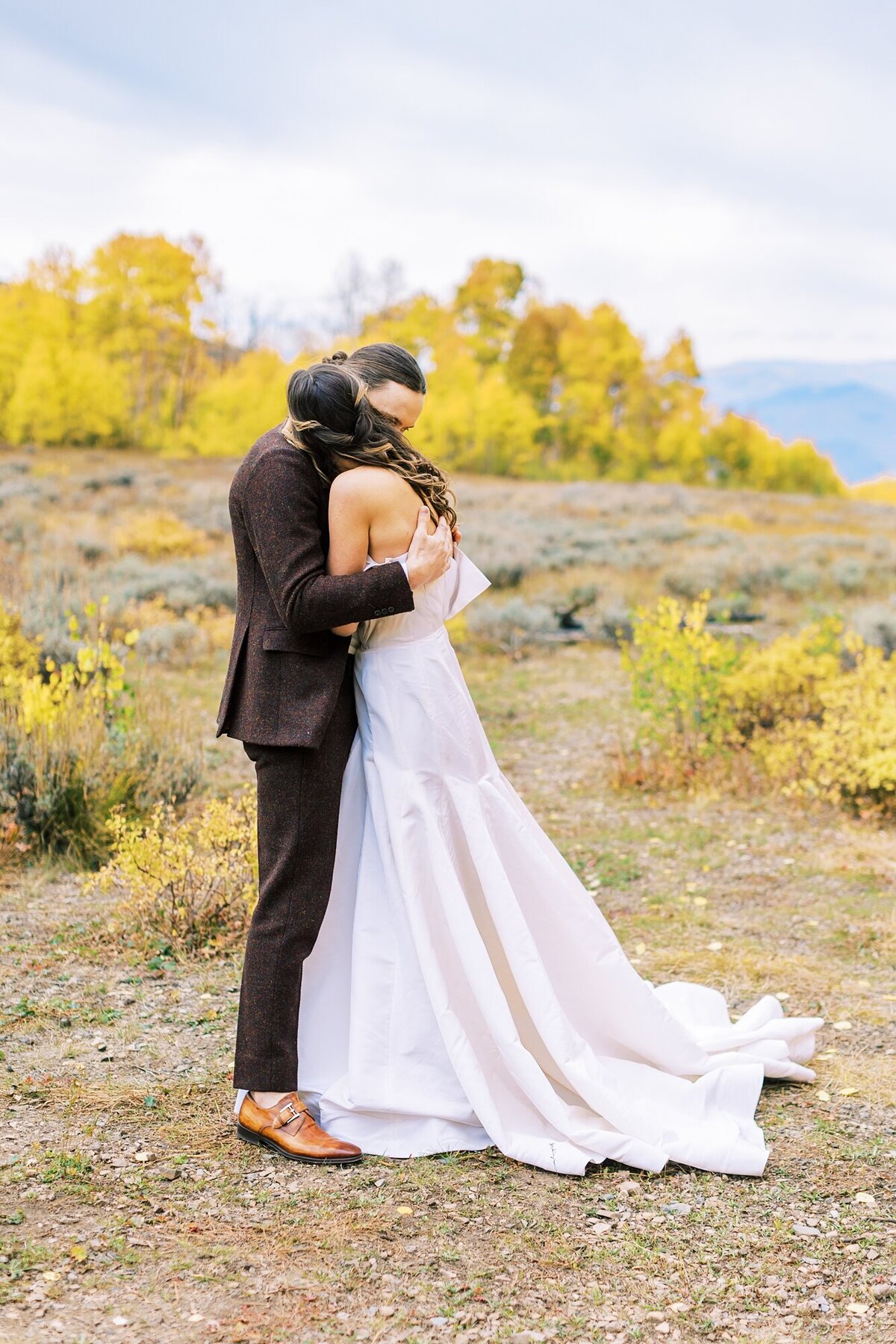 Utah-Fall-Aspen-Mountain-Wedding-Inspiration-Photography_0041