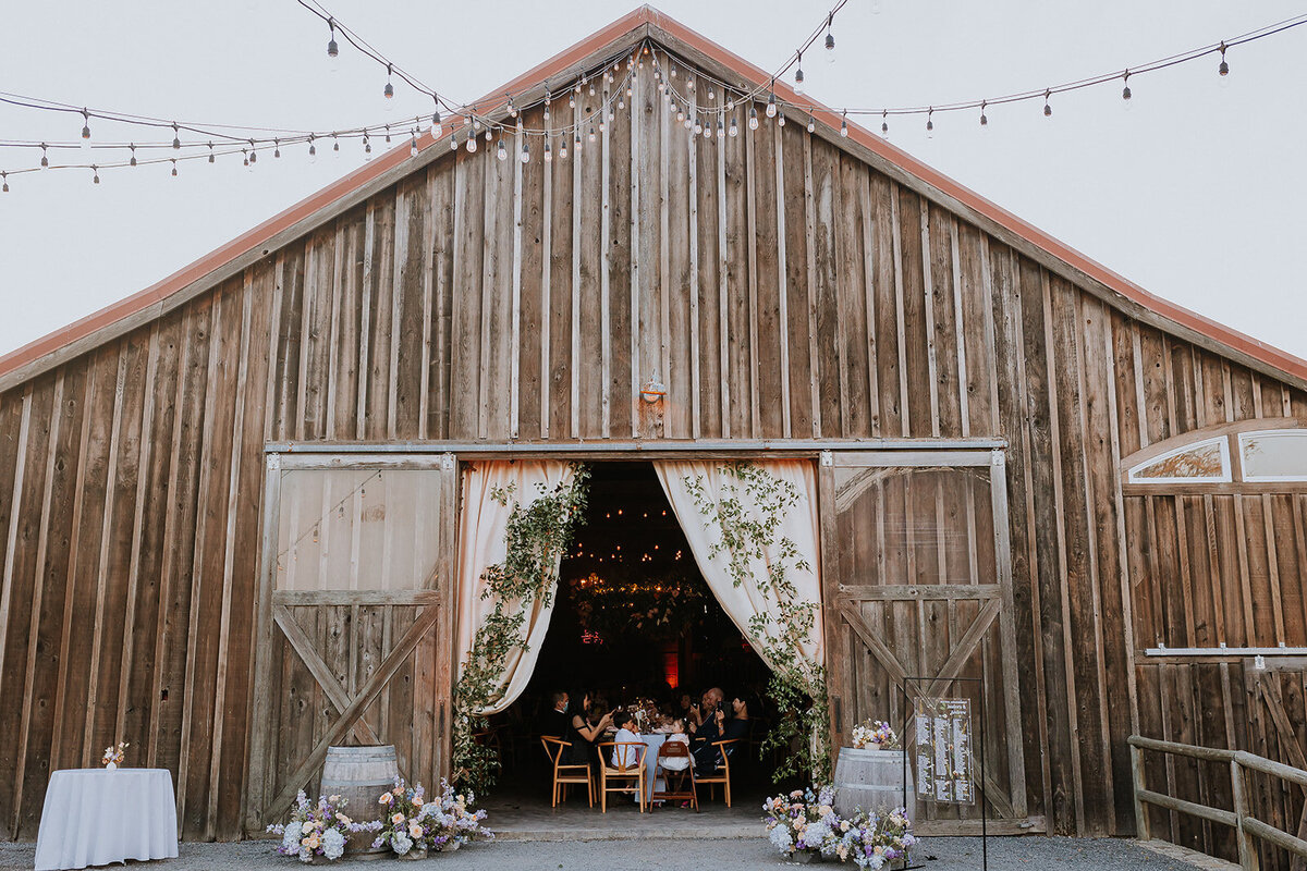 HeyHoneyPhoto_AI_W-1849